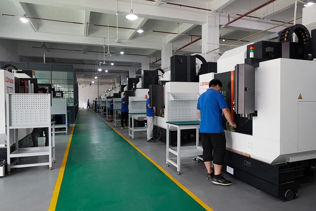 3 axis,4 axis, and 5 axis CNC Machining workshop of CNC Milling factory 